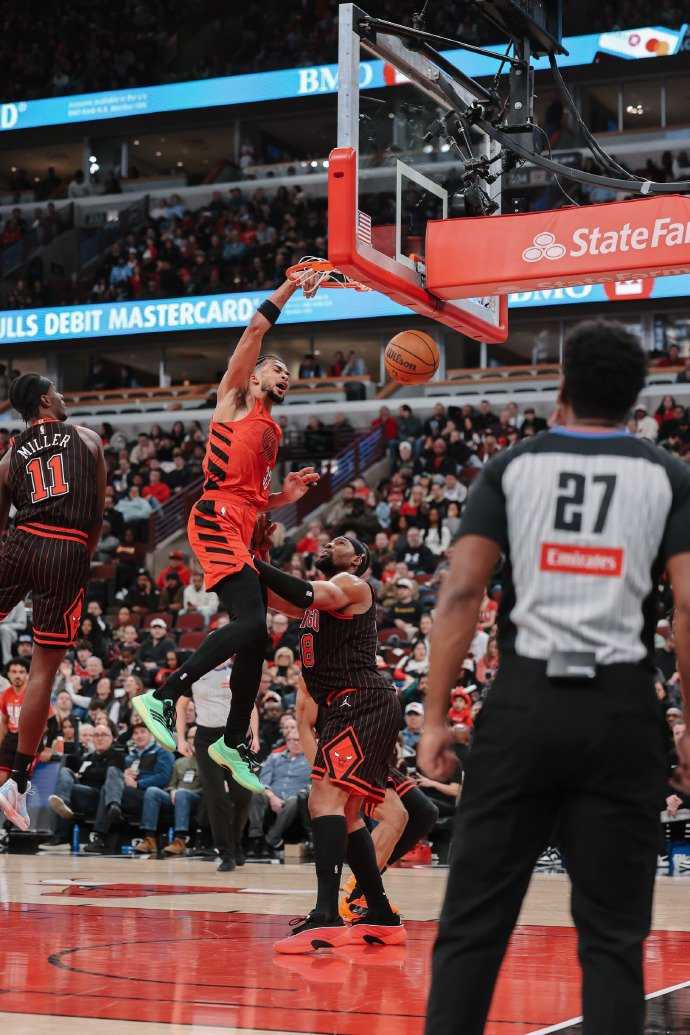 刚好和马刺反过来！公牛惨遭11连败，2月份一场没赢，创队史最差